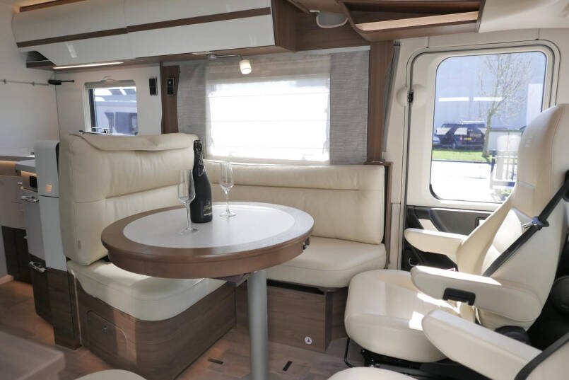 Hymer BML-I 780 MasterLine | Levelsysteem | Lithium | Airco | Enkele bedden 31