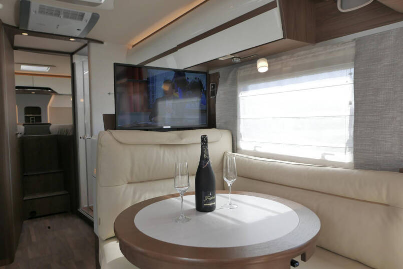 Hymer BML-I 780 MasterLine | Levelsysteem | Lithium | Airco | Enkele bedden 34
