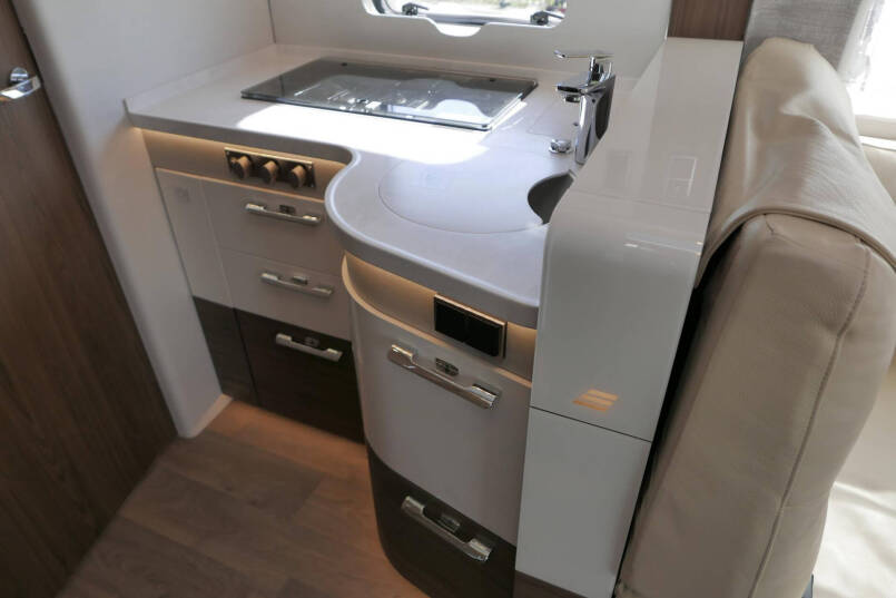 Hymer BML-I 780 MasterLine | Levelsysteem | Lithium | Airco | Enkele bedden 42
