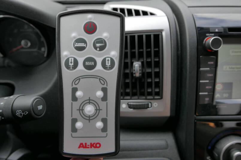 Hymer T 588 SL | AL-KO maxi | 180pk Automaat | Levelsysteem 21