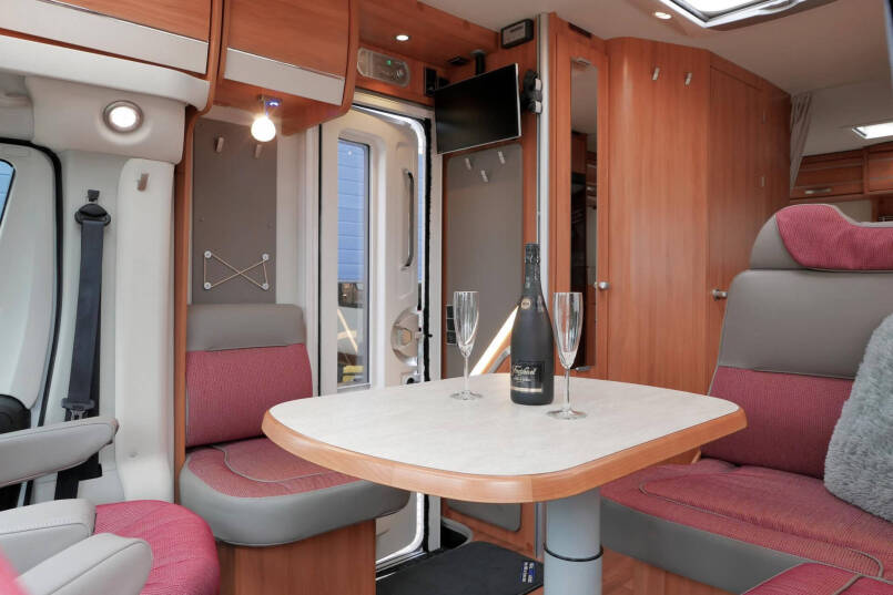 Hymer T 588 SL | AL-KO maxi | 180pk Automaat | Levelsysteem 24
