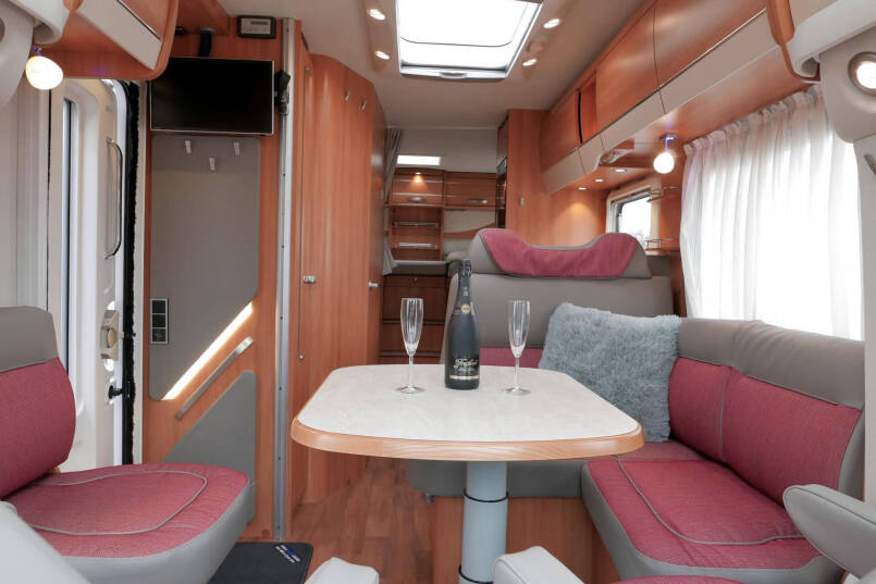 Hymer T 588 SL | AL-KO maxi | 180pk Automaat | Levelsysteem 25