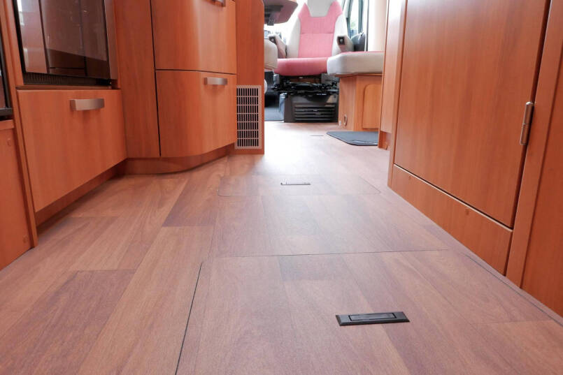 Hymer T 588 SL | AL-KO maxi | 180pk Automaat | Levelsysteem 38