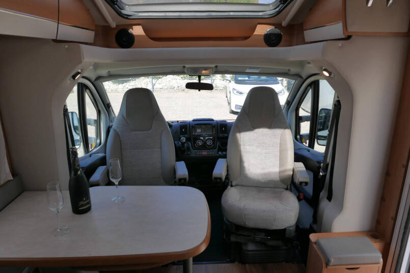 Hymer T 578 CL | Enkele bedden | Automatische schotel | AL-KO chassis 24