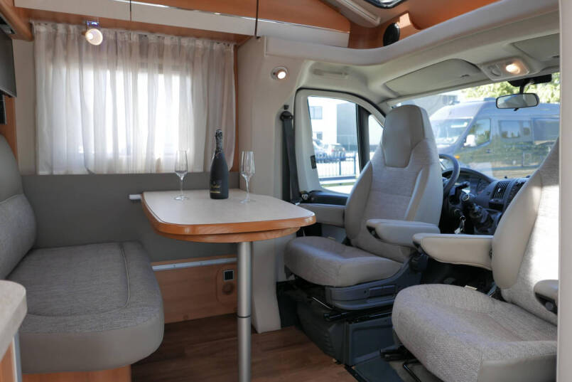 Hymer T 578 CL | Enkele bedden | Automatische schotel | AL-KO chassis 26