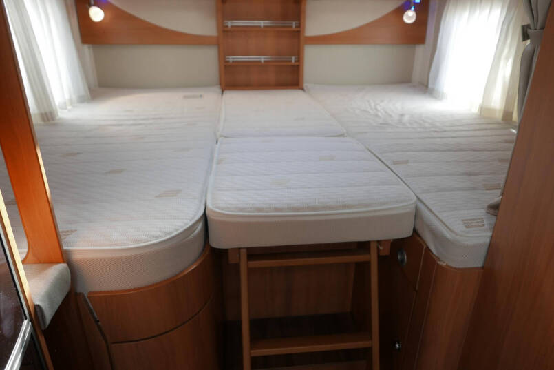 Hymer T 578 CL | Enkele bedden | Automatische schotel | AL-KO chassis 38