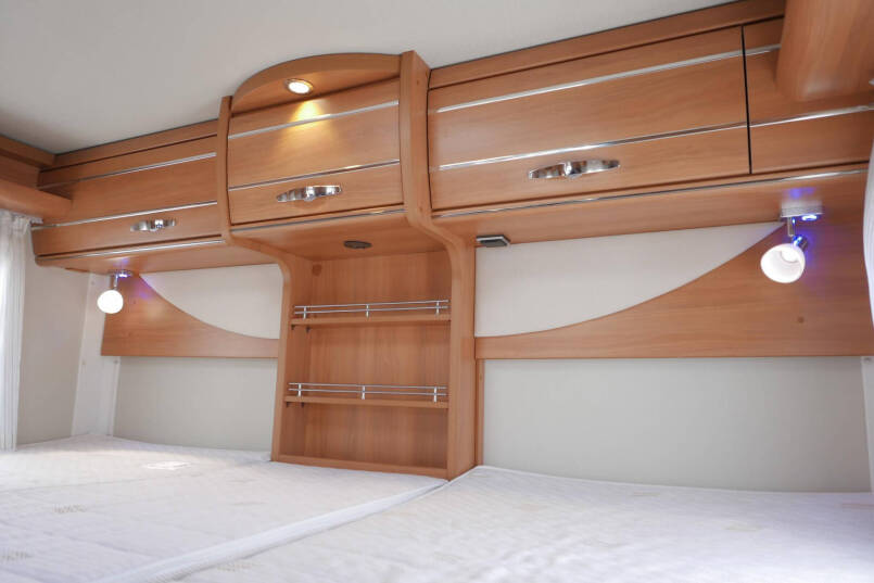 Hymer T 578 CL | Enkele bedden | Automatische schotel | AL-KO chassis 39
