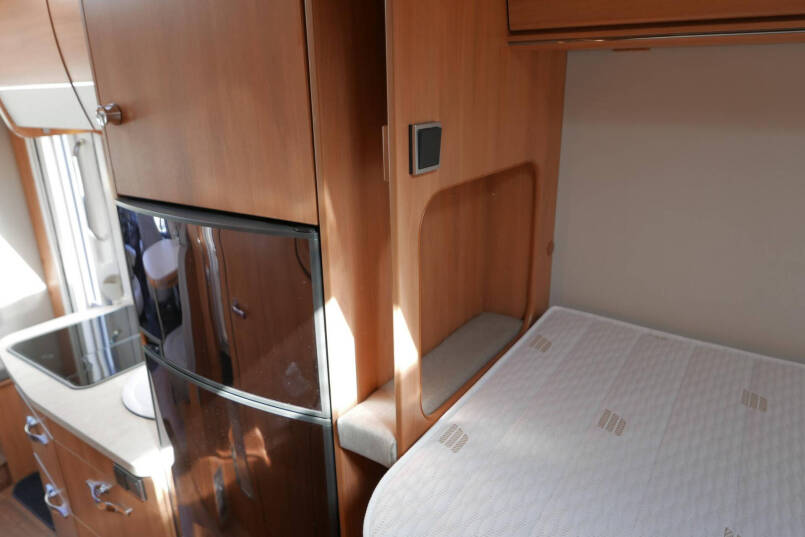 Hymer T 578 CL | Enkele bedden | Automatische schotel | AL-KO chassis 43