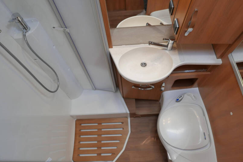 Hymer T 578 CL | Enkele bedden | Automatische schotel | AL-KO chassis 45