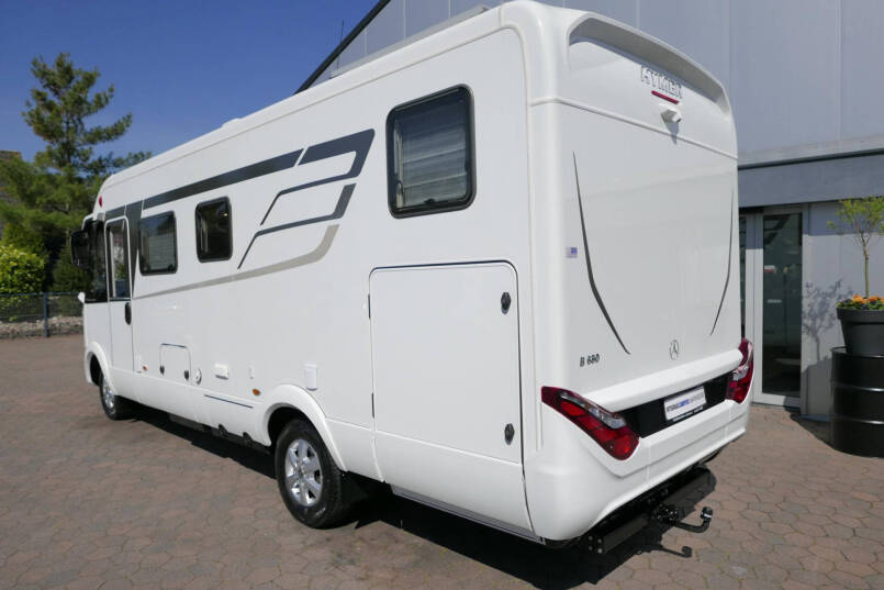 Hymer BMC-I 680 ModernComfort | Airco | Zonnepanelen | Enkele bedden 5