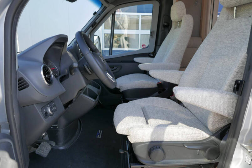Hymer BMC-T 600 | Enkele bedden | Lithium | AL-KO maxi | Omvormer | 19