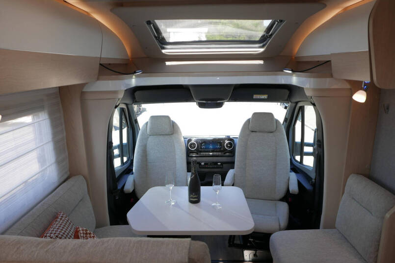 Hymer BMC-T 600 | Enkele bedden | Lithium | AL-KO maxi | Omvormer | 23