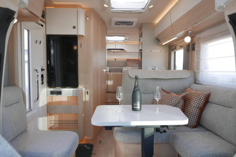Hymer BMC-T 600 | Enkele bedden | Lithium | AL-KO maxi | Omvormer | 27