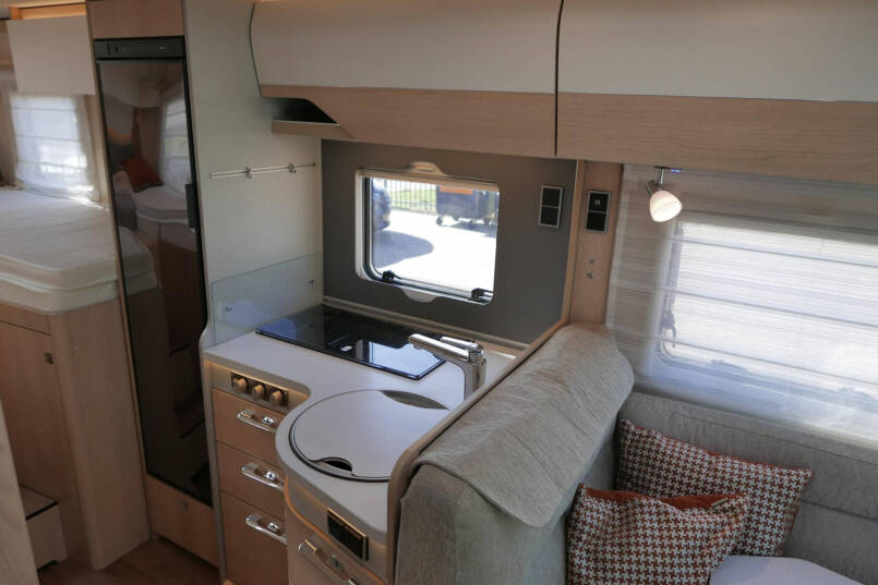 Hymer BMC-T 600 | Enkele bedden | Lithium | AL-KO maxi | Omvormer | 32