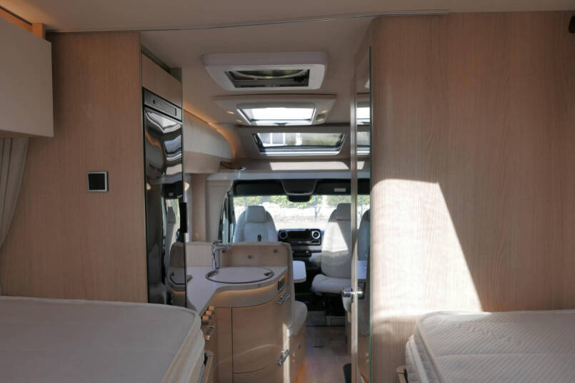 Hymer BMC-T 600 | Enkele bedden | Lithium | AL-KO maxi | Omvormer | 39