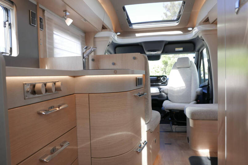 Hymer BMC-T 600 | Enkele bedden | Lithium | AL-KO maxi | Omvormer | 40