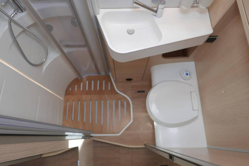 Hymer BMC-T 600 | Enkele bedden | Lithium | AL-KO maxi | Omvormer | 41