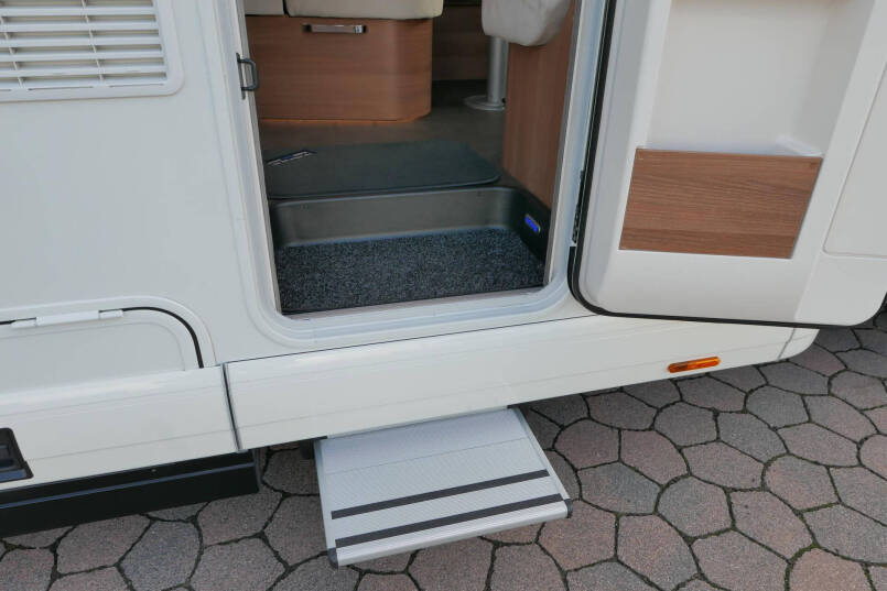 Carthago C-Tourer T 149 LE 9G Automaat | Enkele bedden | AL-KO maxi chassis 18