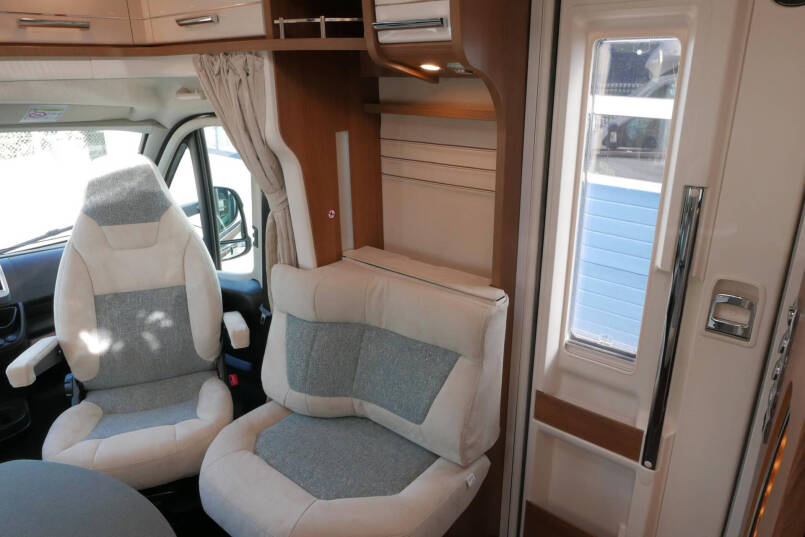 Carthago C-Tourer T 149 LE 9G Automaat | Enkele bedden | AL-KO maxi chassis 29