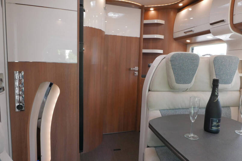 Carthago C-Tourer T 149 LE 9G Automaat | Enkele bedden | AL-KO maxi chassis 36