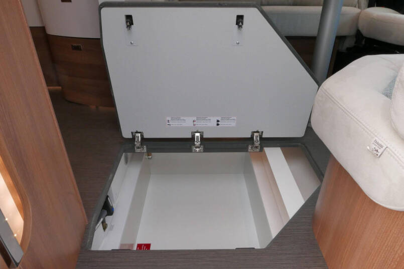 Carthago C-Tourer T 149 LE 9G Automaat | Enkele bedden | AL-KO maxi chassis 55