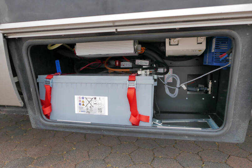 Hymer ML-I 620 3.0 V6 | Levelsysteem | Airco | Alde | 2 Zonnepanelen | 16