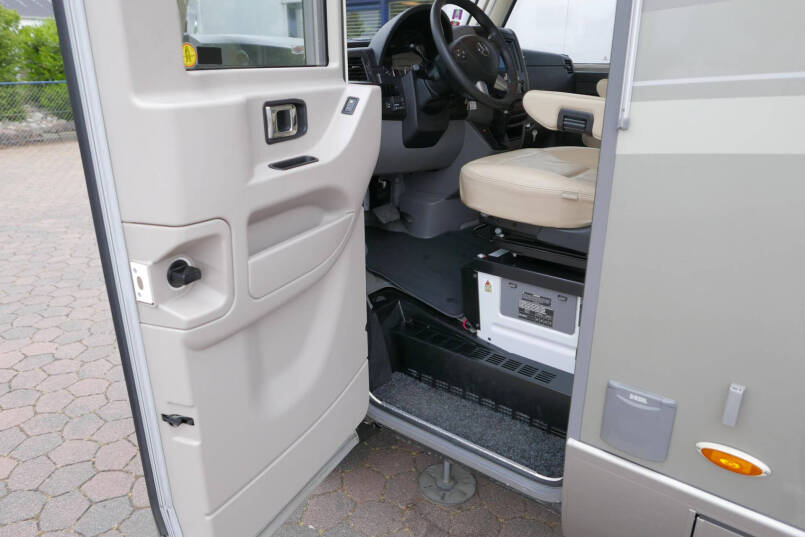 Hymer ML-I 620 3.0 V6 | Levelsysteem | Airco | Alde | 2 Zonnepanelen | 20