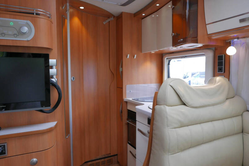 Hymer ML-I 620 3.0 V6 | Levelsysteem | Airco | Alde | 2 Zonnepanelen | 36