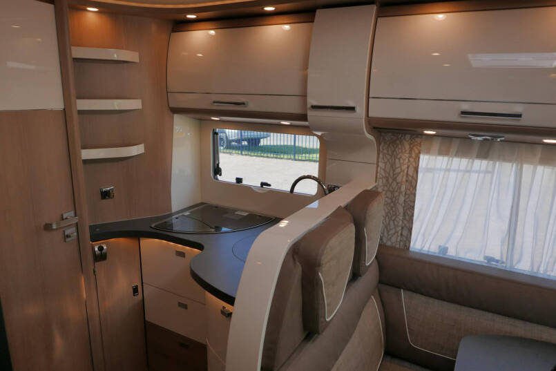 Carthago C-Tourer I 149 LE | 400 Ah lithium | Levelsysteem | Airco | Mercedes 42