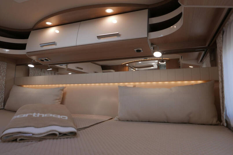 Carthago C-Tourer I 149 LE | 400 Ah lithium | Levelsysteem | Airco | Mercedes 50