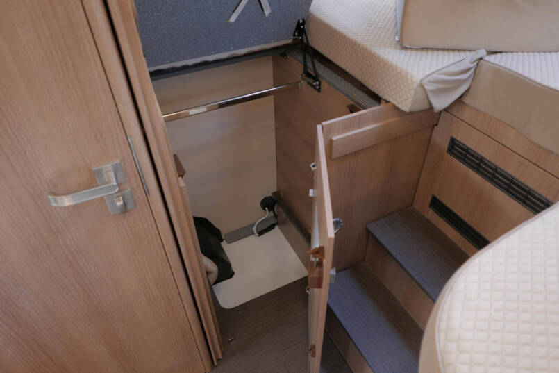 Carthago C-Tourer I 149 LE | 400 Ah lithium | Levelsysteem | Airco | Mercedes 54