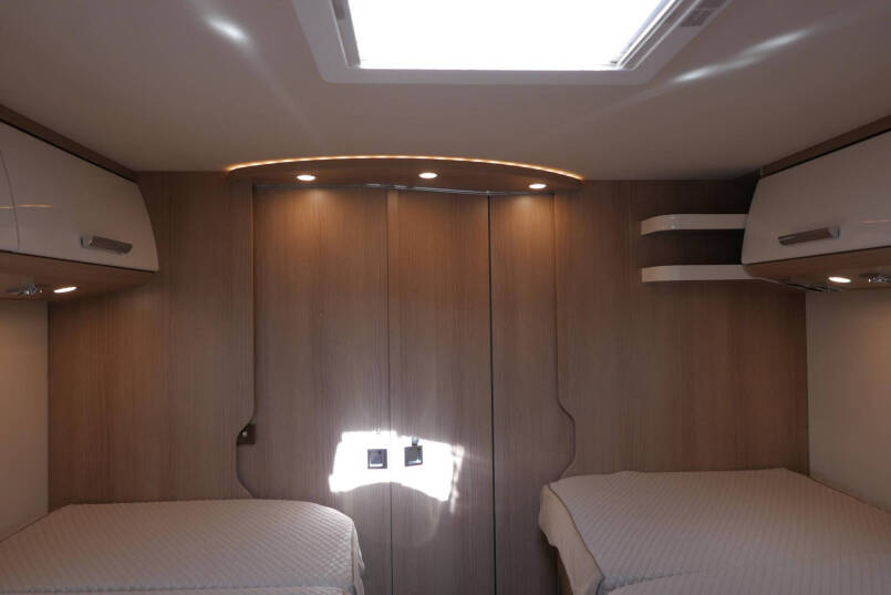 Carthago C-Tourer I 149 LE | 400 Ah lithium | Levelsysteem | Airco | Mercedes 57