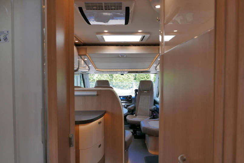 Carthago C-Tourer I 149 LE | 400 Ah lithium | Levelsysteem | Airco | Mercedes 64