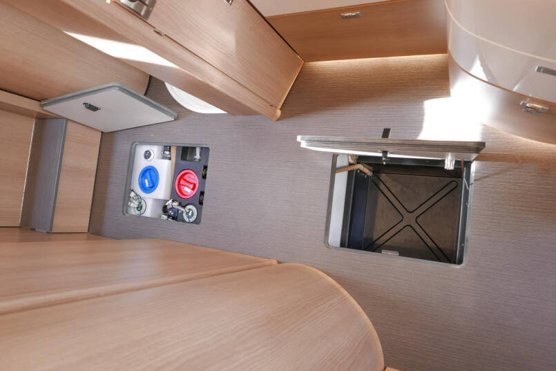 Carthago C-Tourer I 149 LE | 400 Ah lithium | Levelsysteem | Airco | Mercedes 66