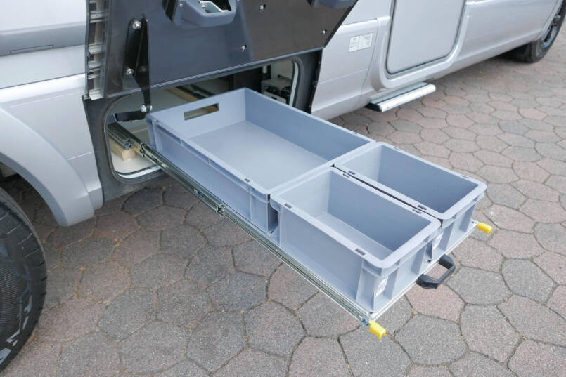Hymer BML-I 780 MasterLine | Levelsysteem | Luchtvering | 5 Persoon | Lithium | Airco | 16
