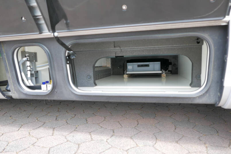 Hymer BML-I 780 MasterLine | Levelsysteem | Luchtvering | 5 Persoon | Lithium | Airco | 20