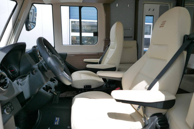 Hymer BML-I 780 MasterLine | Levelsysteem | Luchtvering | 5 Persoon | Lithium | Airco | 22