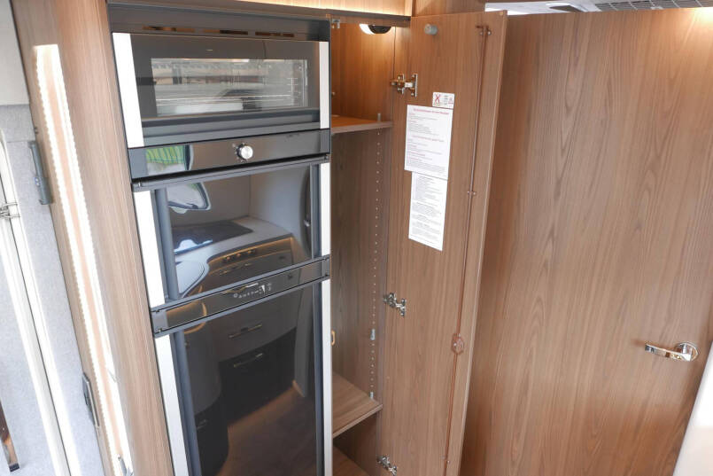 Hymer BML-I 780 MasterLine | Levelsysteem | Luchtvering | 5 Persoon | Lithium | Airco | 40