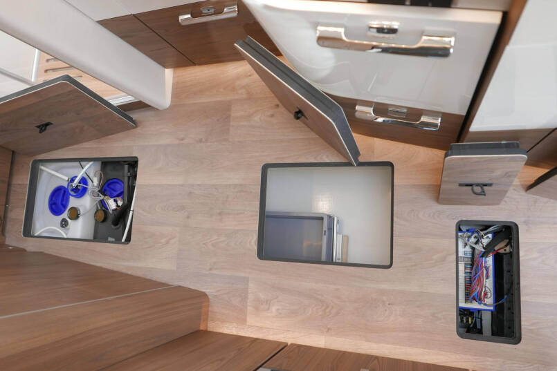 Hymer BML-I 780 MasterLine | Levelsysteem | Luchtvering | 5 Persoon | Lithium | Airco | 57