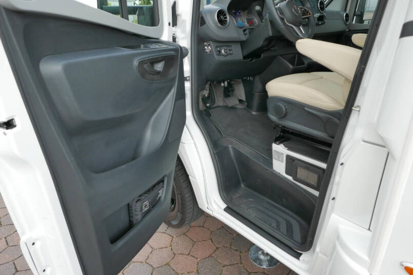 Hymer BMC-T 600 WhiteLine | Levelsysteem | Lithium | Airco | Clesana 19