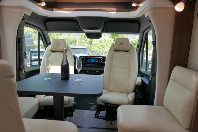 Hymer BMC-T 600 WhiteLine | Levelsysteem | Lithium | Airco | Clesana 26