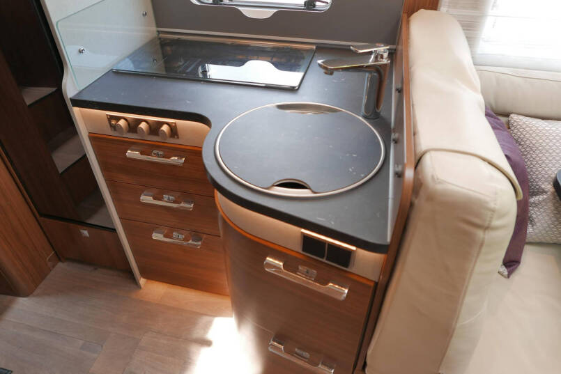 Hymer BMC-T 600 WhiteLine | Levelsysteem | Lithium | Airco | Clesana 36