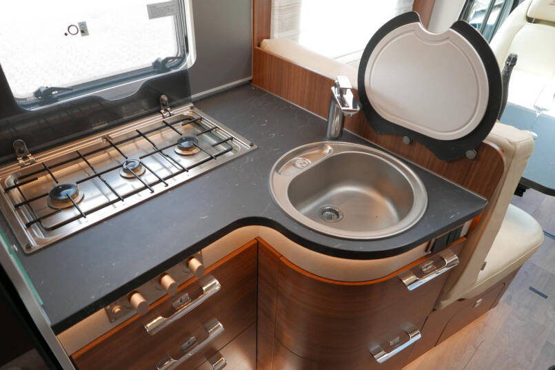 Hymer BMC-T 600 WhiteLine | Levelsysteem | Lithium | Airco | Clesana 37