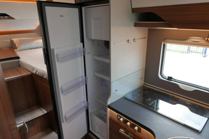 Hymer BMC-T 600 WhiteLine | Levelsysteem | Lithium | Airco | Clesana 38