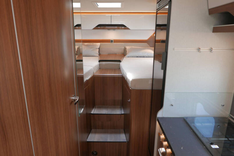 Hymer BMC-T 600 WhiteLine | Levelsysteem | Lithium | Airco | Clesana 39