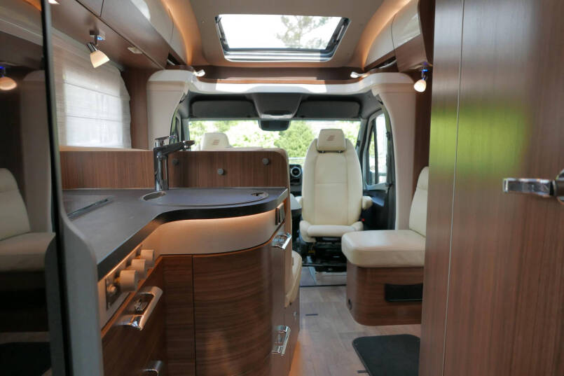Hymer BMC-T 600 WhiteLine | Levelsysteem | Lithium | Airco | Clesana 49