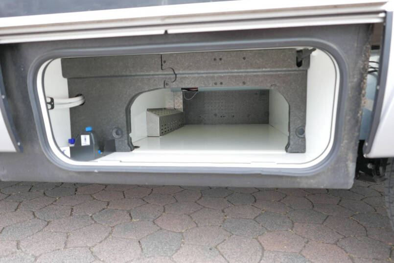 Hymer BMC-I 680 ModernComfort | Levelsysteem | Lithium | Omvormer 14