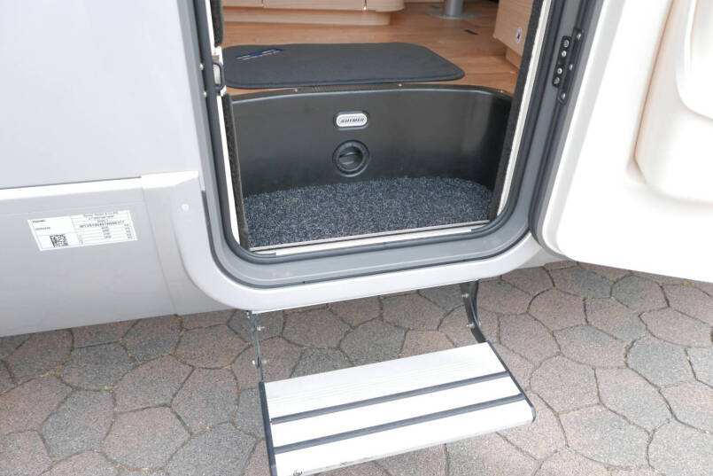 Hymer BMC-I 680 ModernComfort | Levelsysteem | Lithium | Omvormer 17