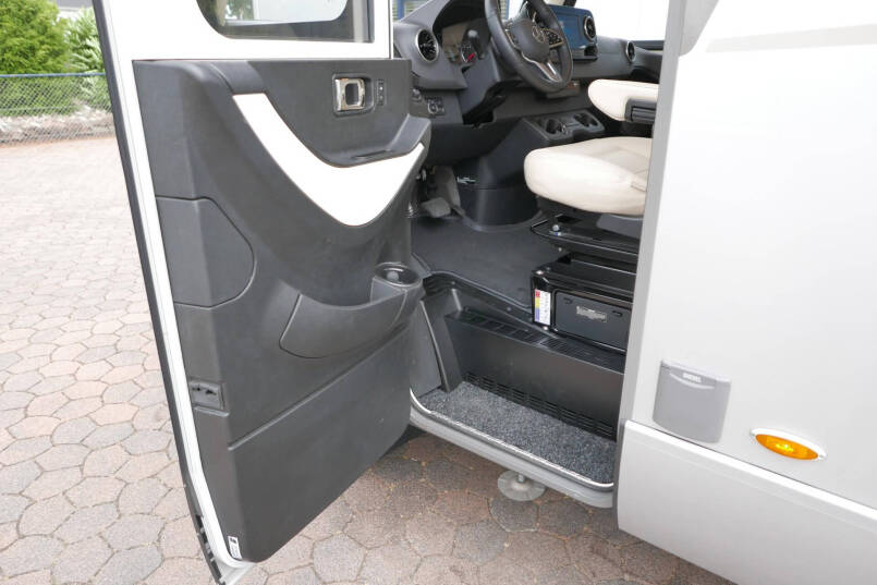 Hymer BMC-I 680 ModernComfort | Levelsysteem | Lithium | Omvormer 18