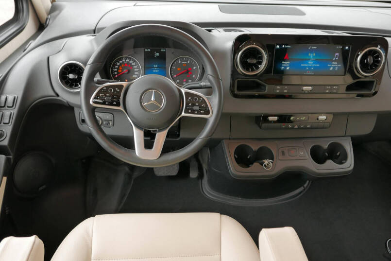 Hymer BMC-I 680 ModernComfort | Levelsysteem | Lithium | Omvormer 21